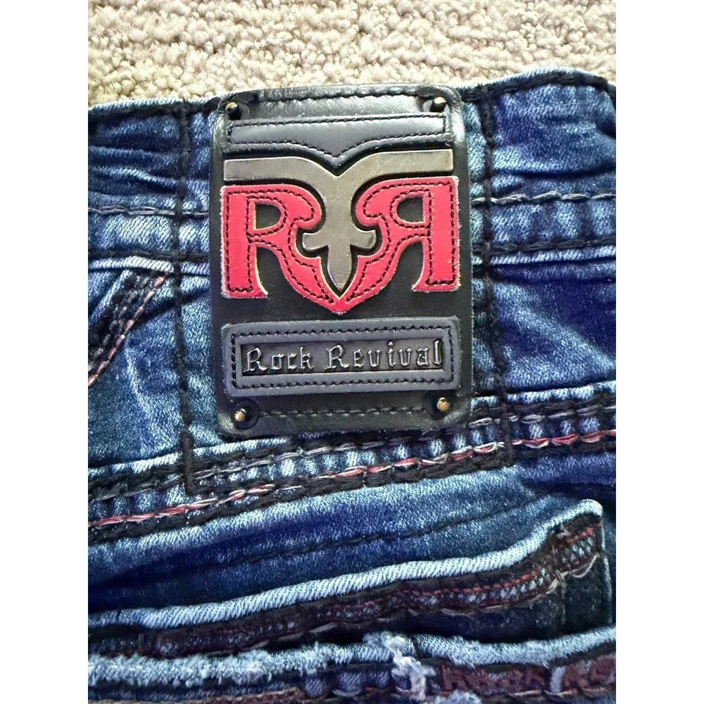 $250 Mens Rock Revival Jean 